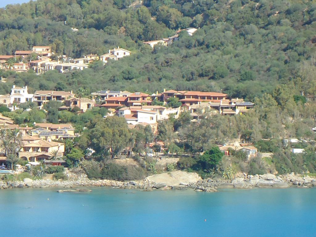 Residence Appartamenti Caffarena Arbatax Exterior photo