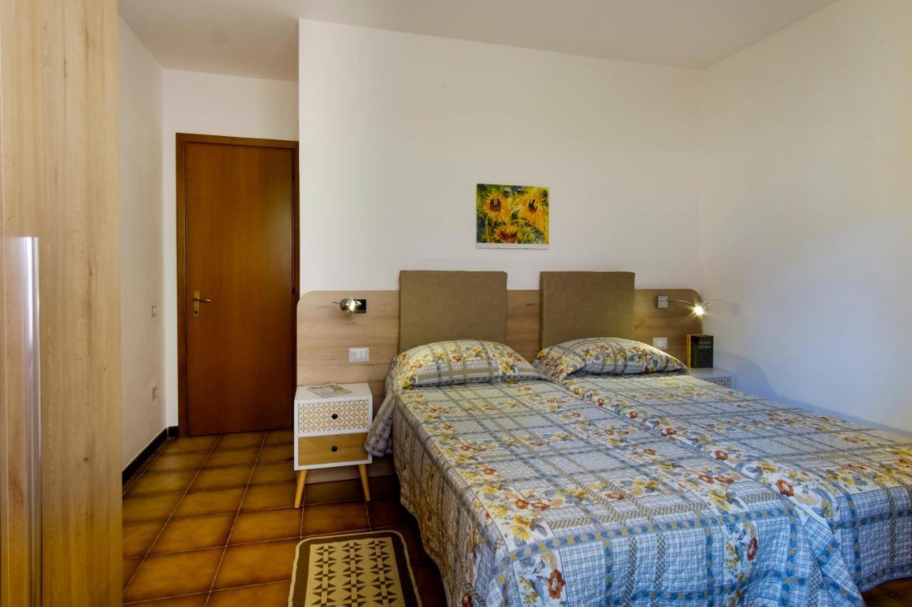 Residence Appartamenti Caffarena Arbatax Exterior photo