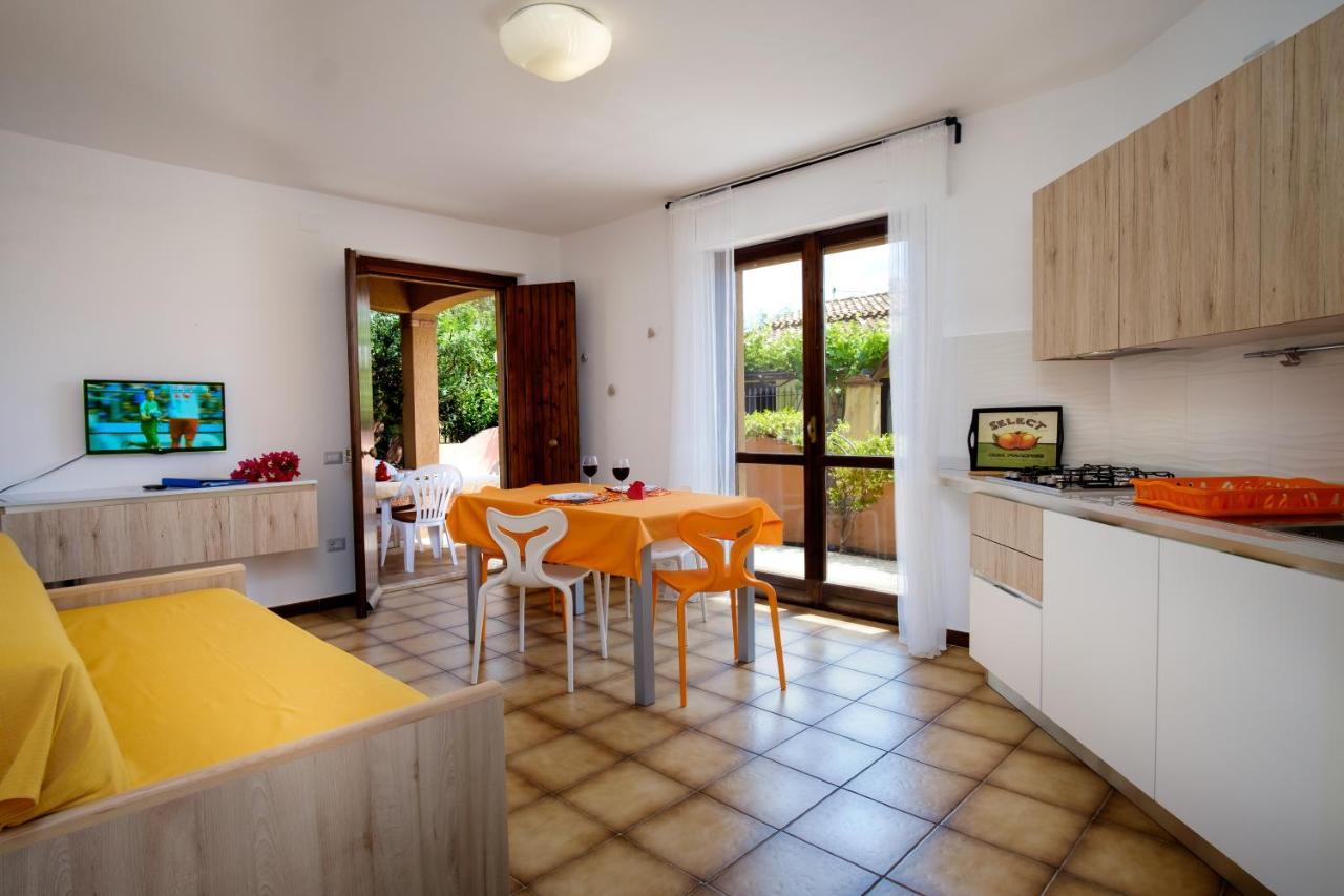 Residence Appartamenti Caffarena Arbatax Exterior photo